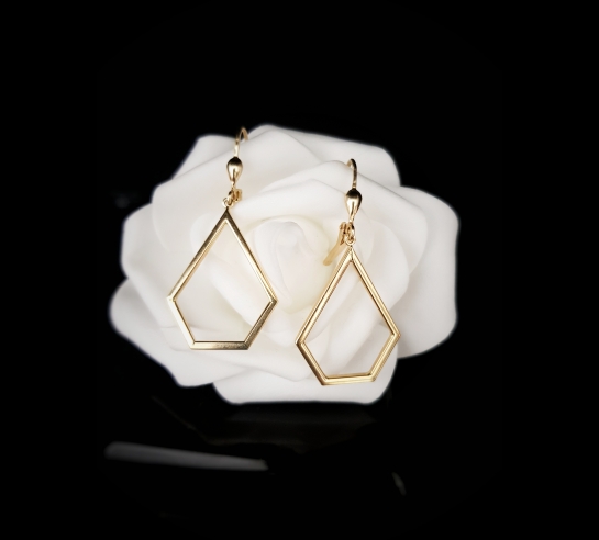 Zlaté náušnice Kenesis