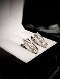 Zlaté náušnice z bieleho...