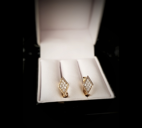 Detské zlaté náušnice kosoštvorcové