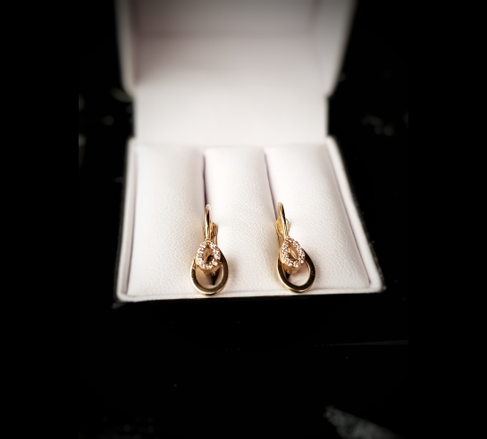 Detské zlaté náušnice s ružovým zirkónom