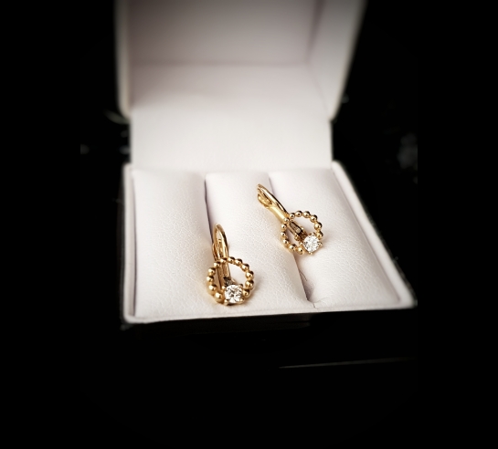 Detské zlaté náušnice s jemnými...