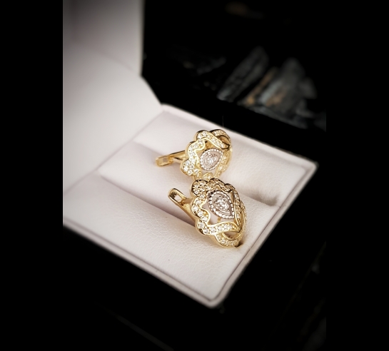 Zlaté náušnice Basarit