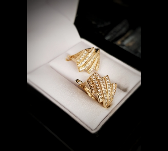 Zlaté náušnice Radeit