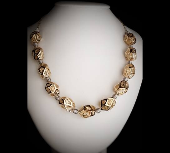 Zlatý náhrdelník Neonero Anita