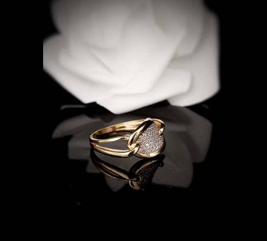 Zlatý prsteň Unique