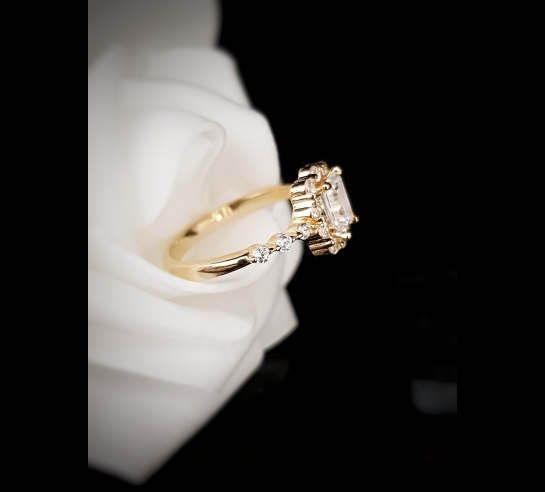 Zlatý prsteň Bazit