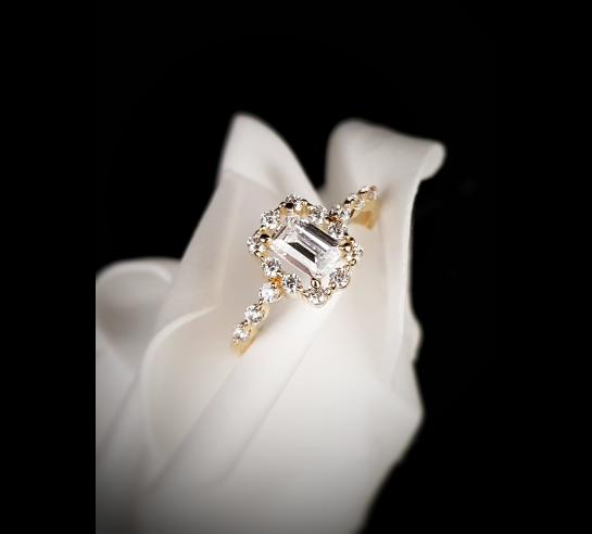 Zlatý prsteň Bazit