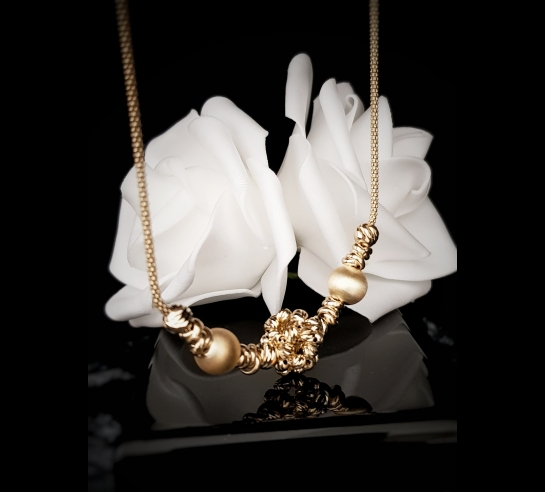 Zlatý náhrdelník Baeryt