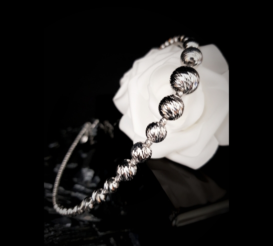 Zlatý náhrdelník Bizmit