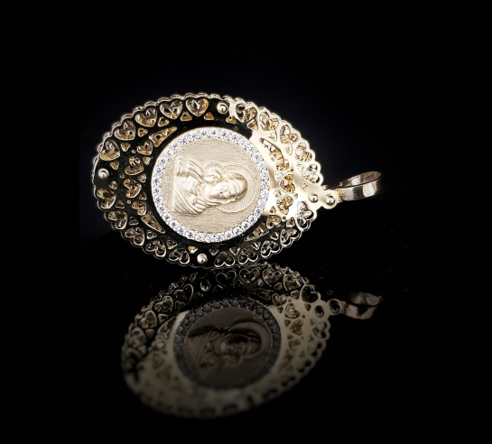 Zlatý prívesok Madona