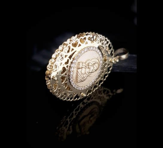 Zlatý prívesok Madona