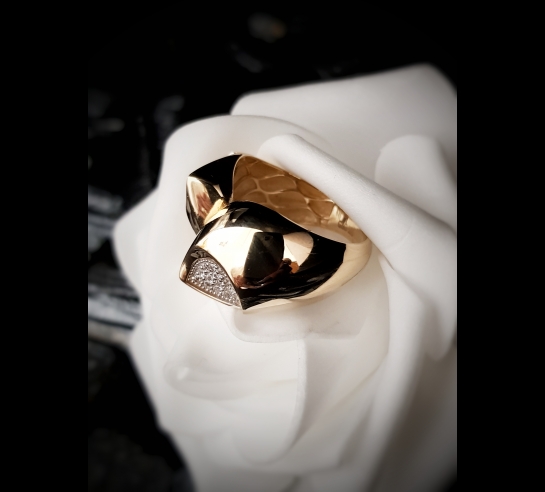 Zlatý prsteň Roselit