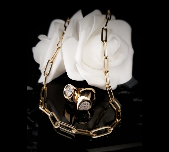 Zlatá retiazka Carlin