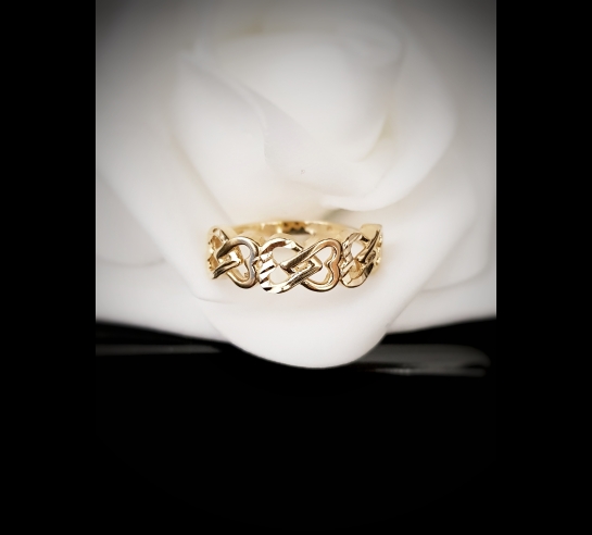 Zlatý prsteň Dilen s prepletanými...