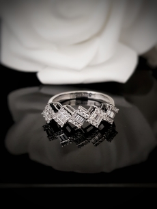 Zlatý prsteň z bieleho...