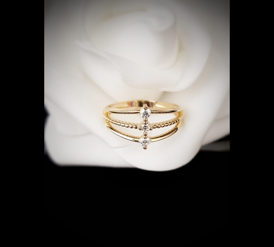 Zlatý prsteň v romantickom štýle