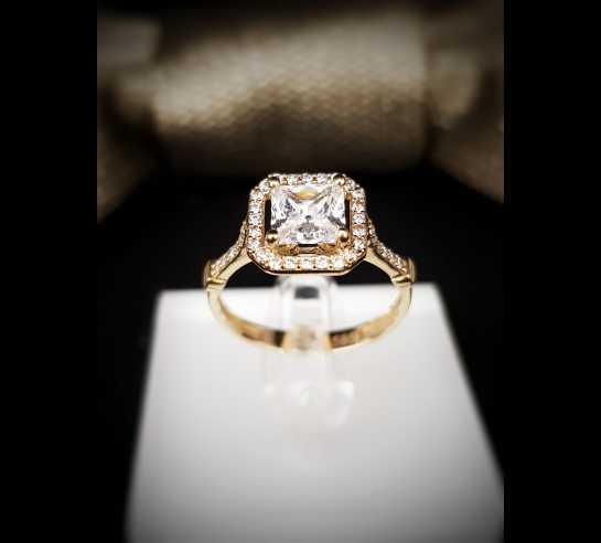 Zlatý prsteň Elegancia