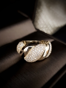 Zlatý prsteň Corb 2