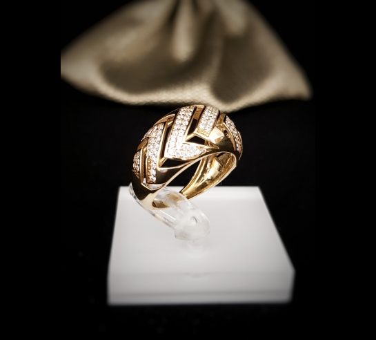 Zlatý prsteň Caden