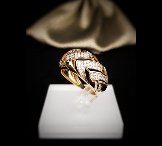 Zlatý prsteň Caden