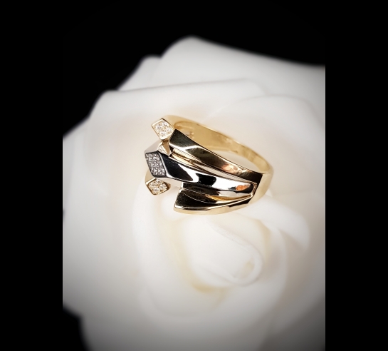 Luxusný prsteň Agraciat