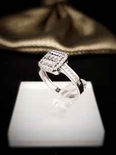 Zlatý prsteň Marti z... 2