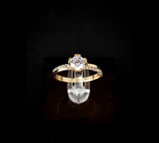 Zlatý prsteň Tania