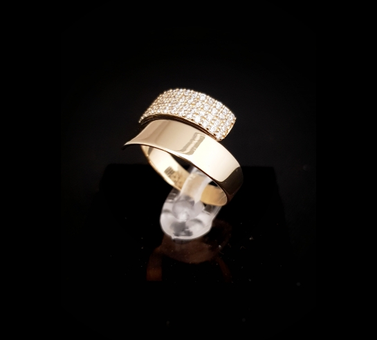 Zlatý prsteň Monic