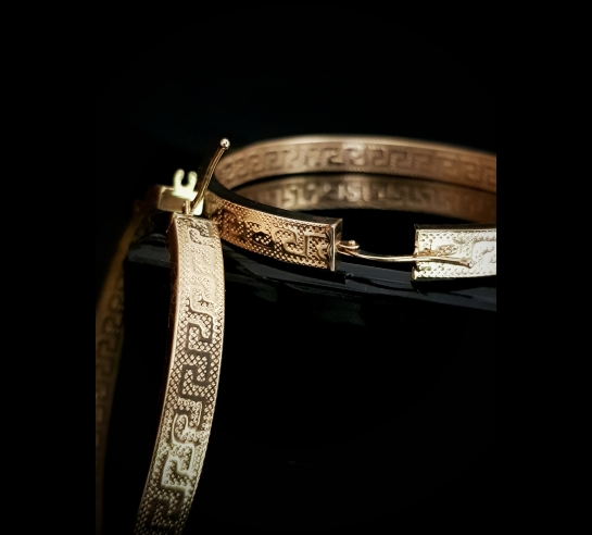 Zlaté kruhové náušnice