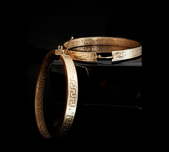 Zlaté kruhové náušnice