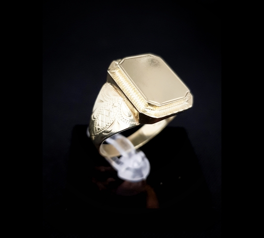 Zlatý pečatný prsteň Dorian