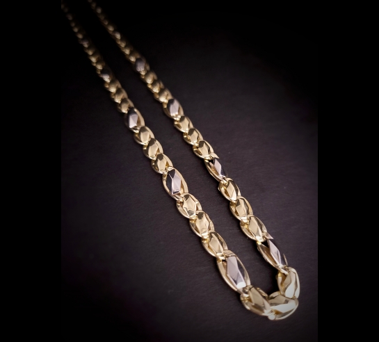 Zlatá retiazka Savana