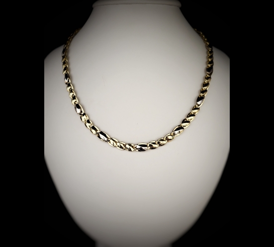 Zlatá retiazka Savana