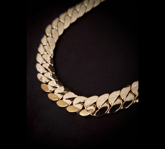 Zlatá pancier retiazka so zaobleným...