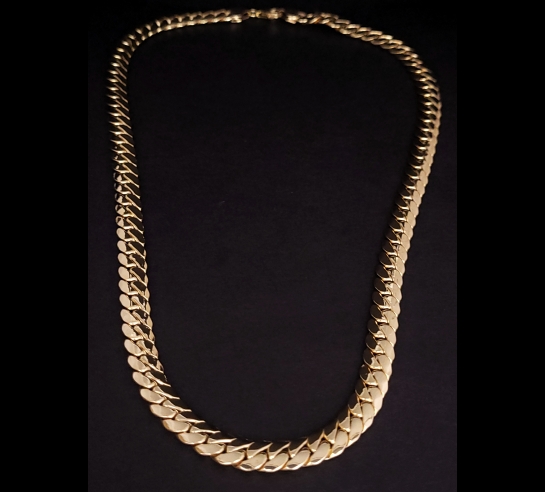 Zlatá pancier retiazka so zaobleným...