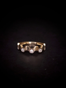 Zlatý prsteň Mindy