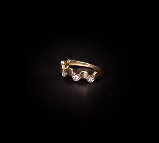 Zlatý prsteň Mindy