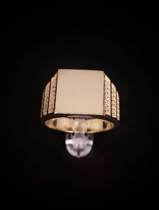 Zlatý luxusný pečatný prsteň