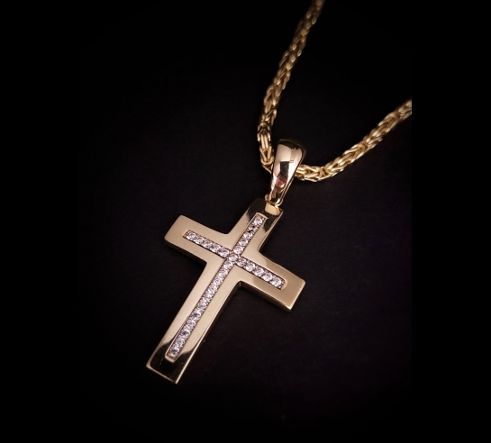 Zlatý kríž so stredovým osadením...