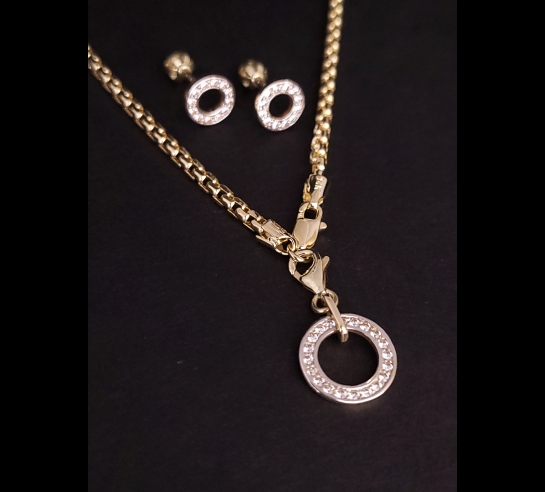 Zlatý prívesok Lena s karabínkou