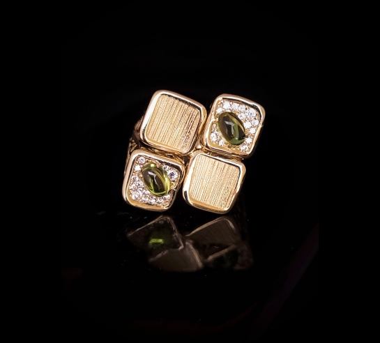 Zlatý luxusný prsteň Green