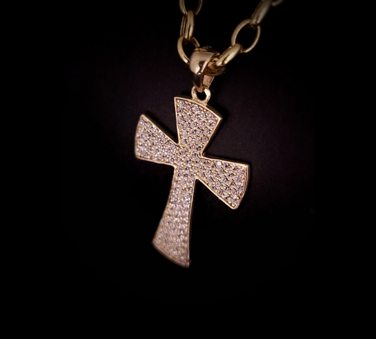 Zlatý zirkónový prívesok elegancia