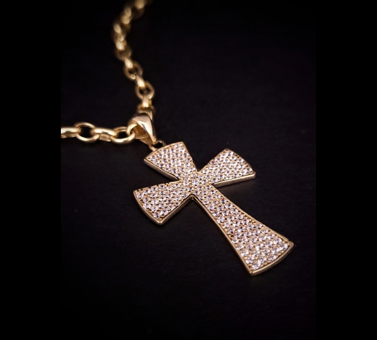 Zlatý zirkónový prívesok elegancia