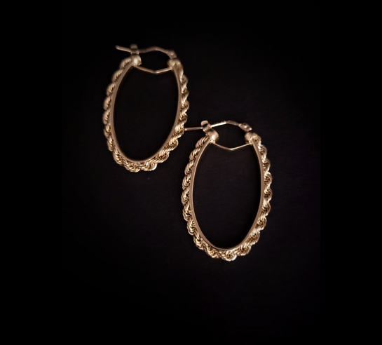 Zlaté náušnice s retiazkovým efektom