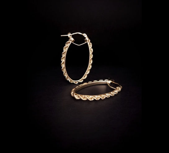 Zlaté náušnice s retiazkovým efektom