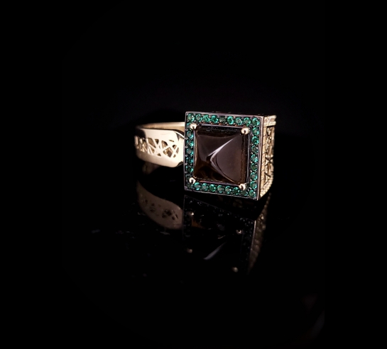 Zlatý jedinečný prsteň Gergeous