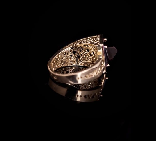 Zlatý jedinečný prsteň Gergeous