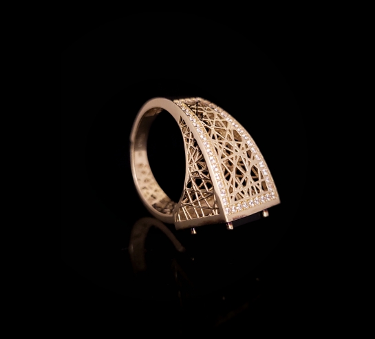 Zlatý jedinečný prsteň Gergeous