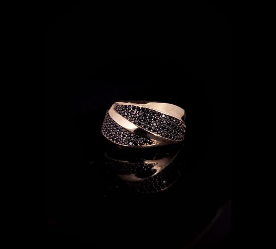 Zlatý prsteň Salony