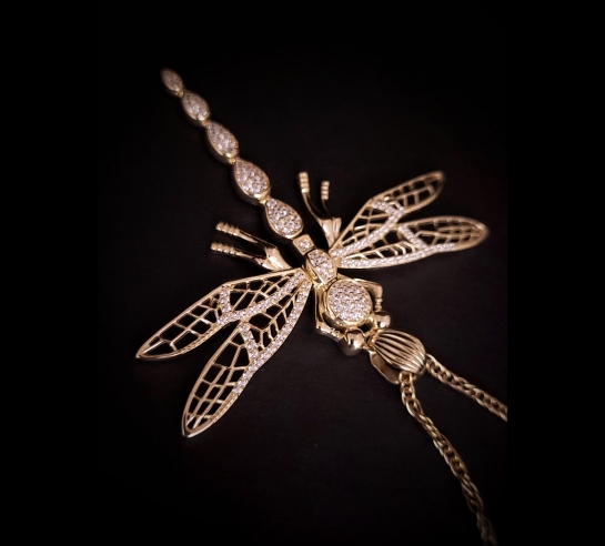 Zlatý originálny prívesok vážka